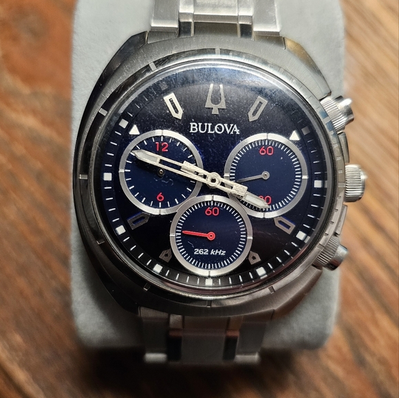 Men's Bulova 96A185 curved watch with blue dial. - Picture 2 of 8